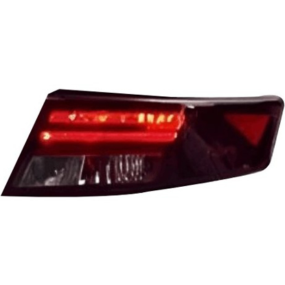 تصویر از خطر تارا روی گلگیر مدرن سال L